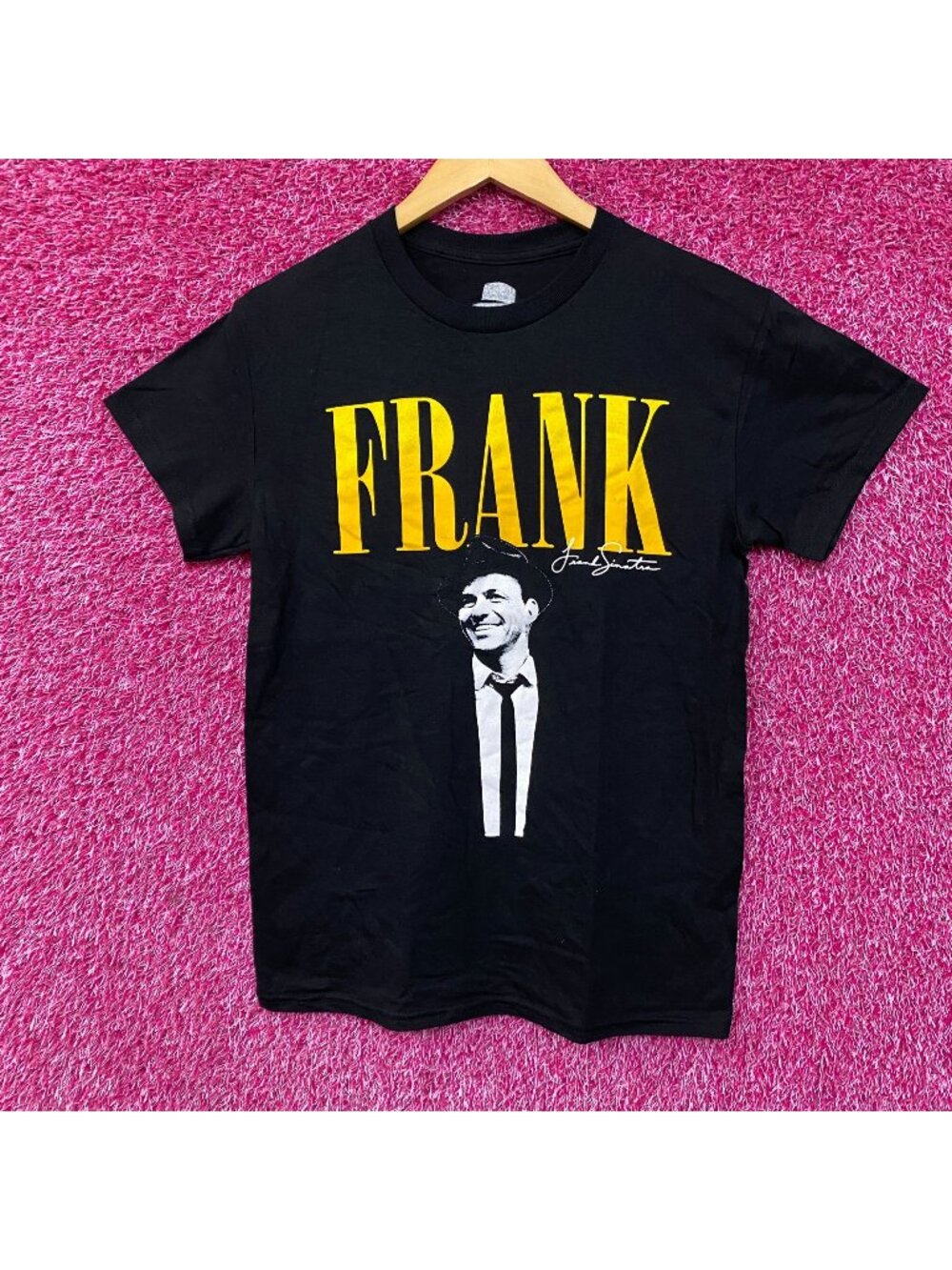 Frank Sinatra The Young Frank Sinatra T-Shirt Small